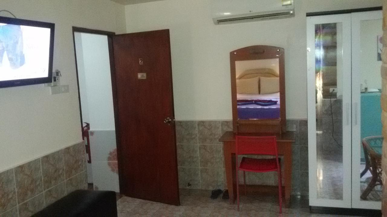 Jasmin Guest House Pattaya Exterior foto