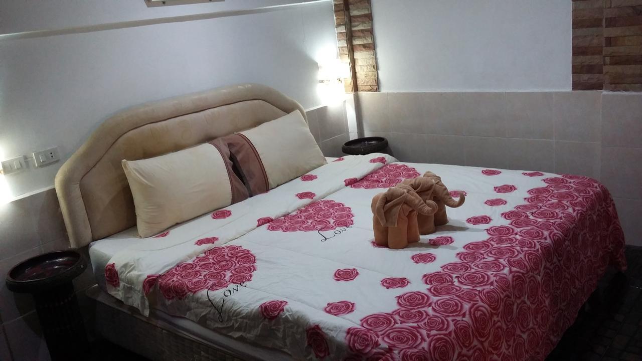 Jasmin Guest House Pattaya Exterior foto