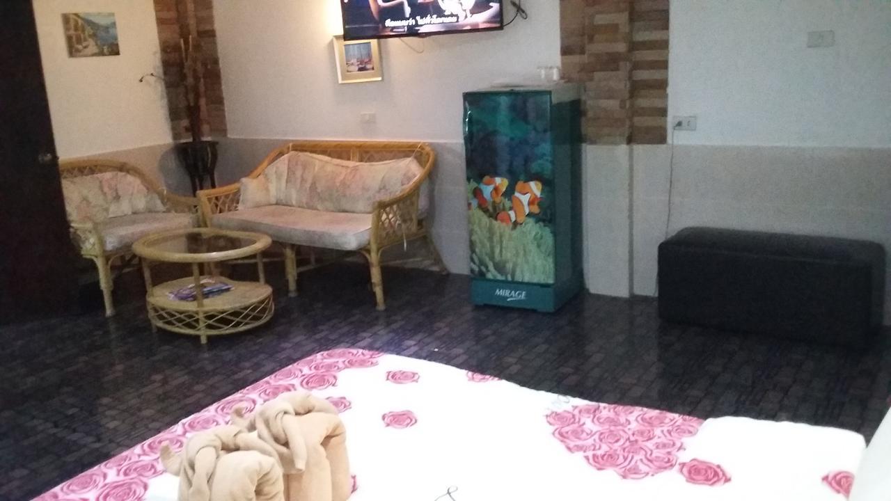 Jasmin Guest House Pattaya Exterior foto