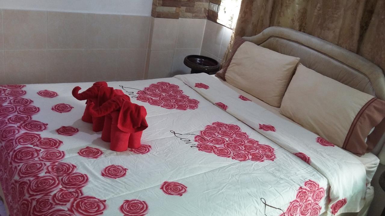 Jasmin Guest House Pattaya Exterior foto