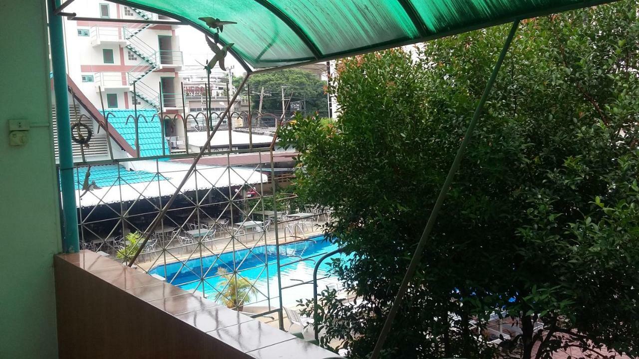 Jasmin Guest House Pattaya Exterior foto