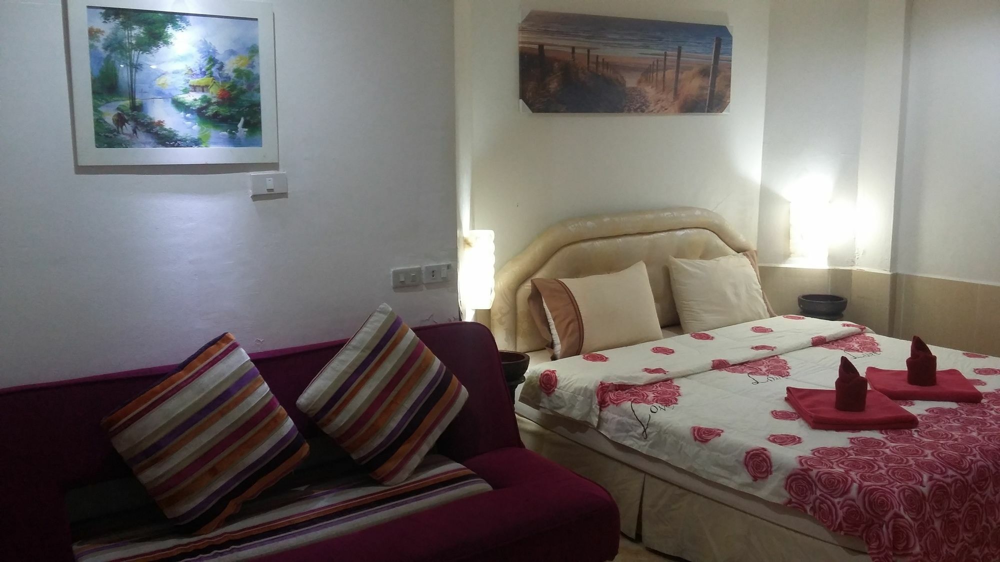 Jasmin Guest House Pattaya Exterior foto